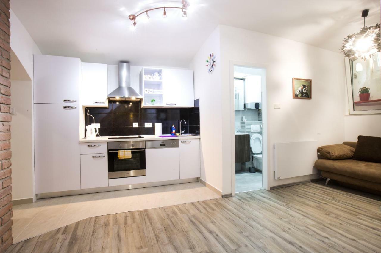 Apartman Vita Zagreb Bagian luar foto